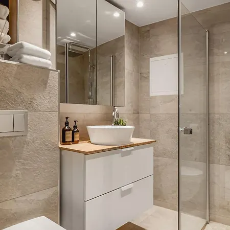 شقة Bryggen Hideaway I Lux Feeling & Private Patio